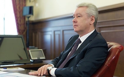 Sobianin za kompom
